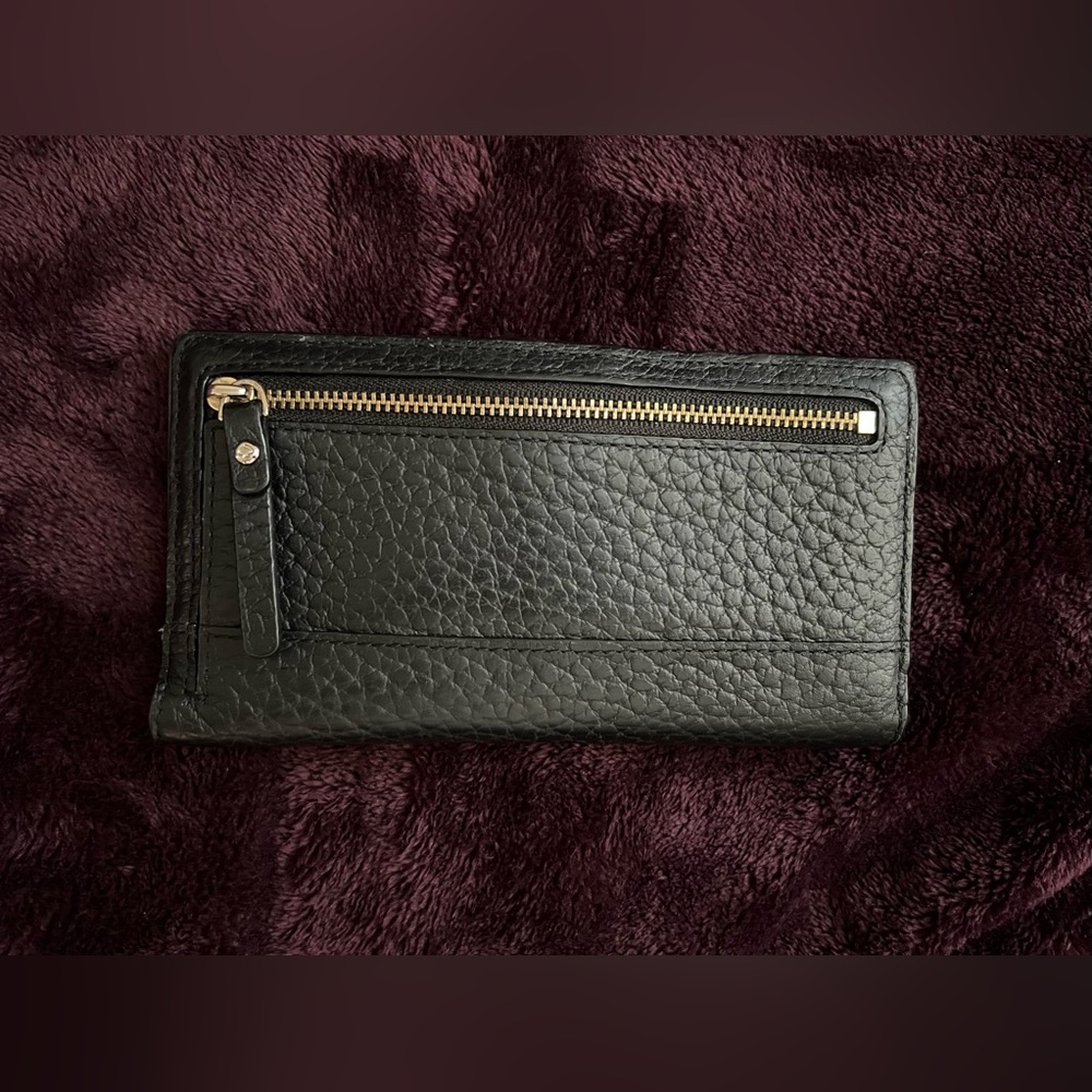 Kate Spade ♠️ Wallet - Picture 2 of 4